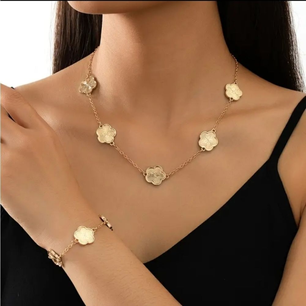 Gold Plated Clover Necklace & Bracelet